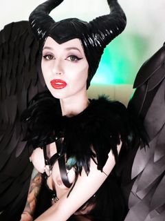 Purple Bitch - Maleficient Loves To Fuck