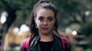 Bored man hooks up with a super horny Tinder date