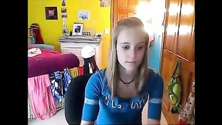 Budding Smooth Amateur Teen On Her Webcam