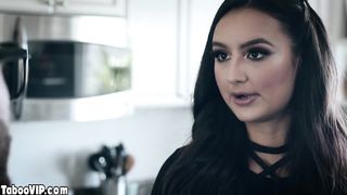 Cutthroat woman outsmarts her coworker