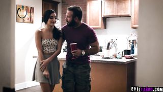 Pervy detective interrogates teen victim