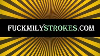 Gobbling Gamer Cock - Kenzie Madison