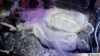 Horror themed fucking and breeding