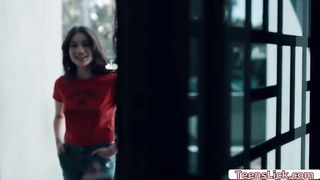 Liv Wild licks her stepsis GF Jaclyn