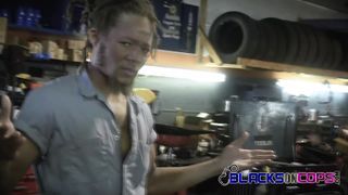 Pounding a MILF's pussy with his BBC