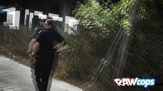 Hardcore fuck for a white ass MILF cop