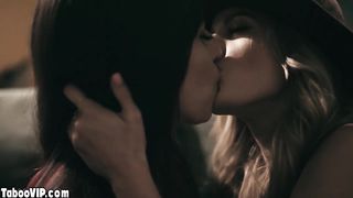 MILF manipulates teens into bondage bait