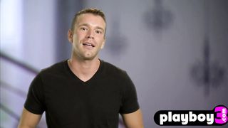 Crazy blonde MILF played with her pussy