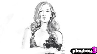 Canadian model reveals her petite body