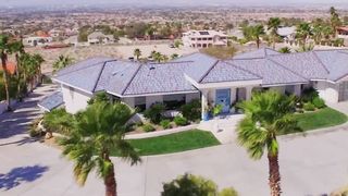 Oral sex by turns on a pool party