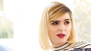 Teen tgirl Ella Hollywood anal ride cock