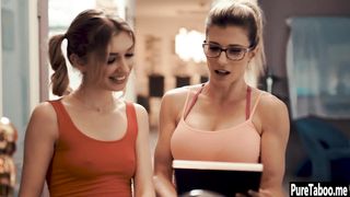 Sweet babe swallows big hard cock before threesome