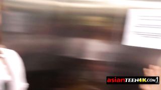 Asian teens are banging in a threesome