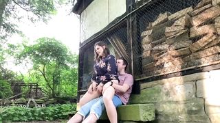 Chubby girlfriend fucked in park