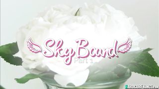 Redhead lesbian licks pussy to angel