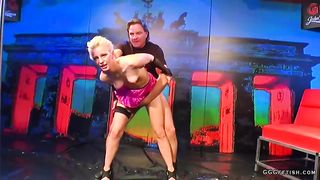 Jessy collect and swallows sperm and gets bukkakes