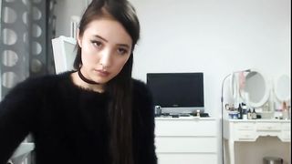 petite teen dildoing her juicy pussy on webcam