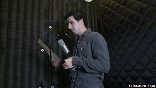 Huge dick shemale fucks man on casting