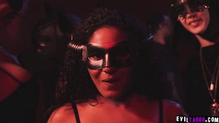 Teen fucked in public to overcome her fear