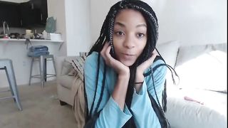busty ebony dildoes her wet pussy on webcam