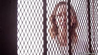 Dude anal fucks fiance and her mom