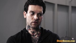 Big ass babe enjoys hardcore dick riding