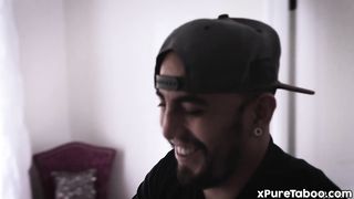 BF hooks up his GF with a sugardaddy!