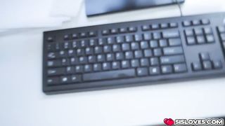 Young babe sucking off her stepbros cock