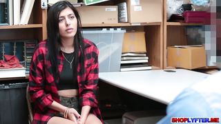 Audrey Royal Spread Her Legs for Freedom