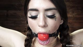 Blindfolded bound slut is pussy whipped