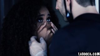 Scarlit Scandal fucked by home delivery