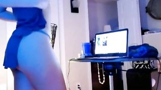 Hot Babe shows you her big butt and amazing tits