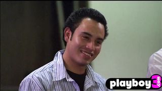 Hot babes seduced a poor guy in a car