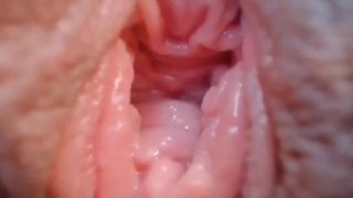 ЕБАЛА ПИЗДУ И ВЫЛОЖИЛА ЕЕ НА ОБЩЕН ОБОЗРЕНИЕ