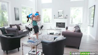 Stud slams Amber Summers tight cooch