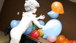 Cosplay porn with hottie masked as a clown