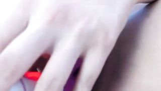 Amazing Chick loves playing with her dildo toy