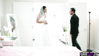 Bella Rolland sucking off a big man meat