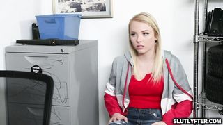 Sexy blonde thief gets her cooch fucked