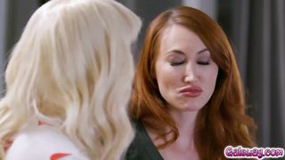 Kenzie's 3some with her MOMS