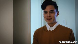 Foster mom Dee moans as Juan pounds her