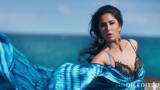 Katrina kaif hot thighs in Swag ke swagat