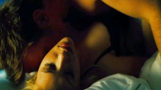 Scarlett Johansson smooch