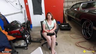 Busty girl dont have enough cash to pay