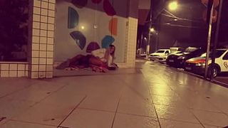 STREET RESIDENT STUCK IN THE CUZINHO DA SAFADA ON THE SIDEWALK