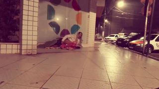 STREET RESIDENT STUCK IN THE CUZINHO DA SAFADA ON THE SIDEWALK