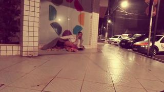 STREET RESIDENT STUCK IN THE CUZINHO DA SAFADA ON THE SIDEWALK