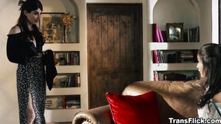 Damn, this is the best TS scene in 2021!