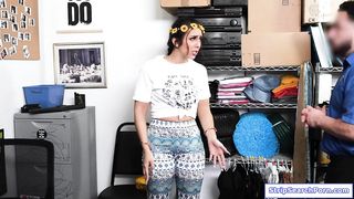Store officer face fucking latina thief