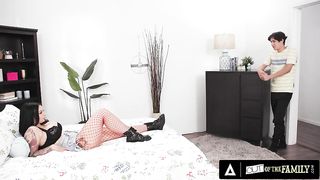 Horny MILF Payton Preslee Craves For Her Stepbrother's big cock